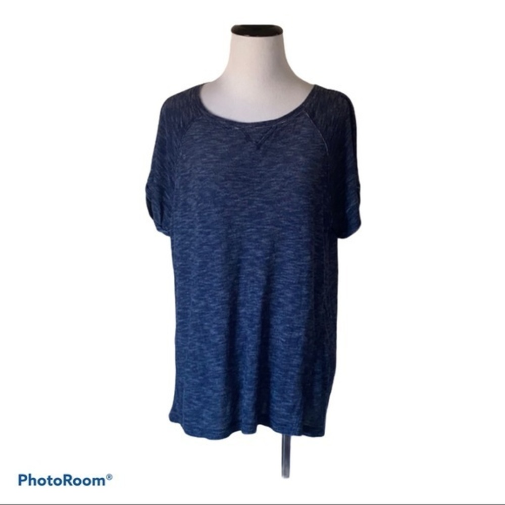 5/$30 🎈 Liz Claiborne women’s large blue heathered‎ tee